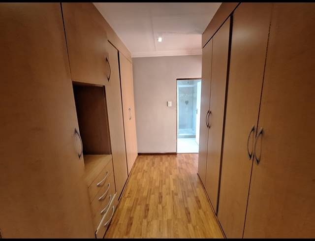 3 BEDROOM HOUSE FOR SALE IN VANDERBIJLPARK SE 8